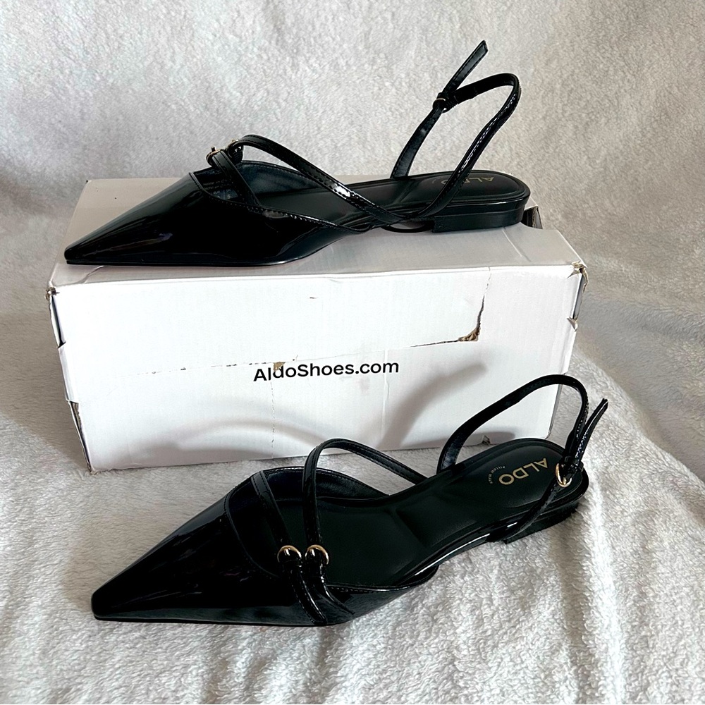 Aldo Black Flats Sleek Minimalist Design